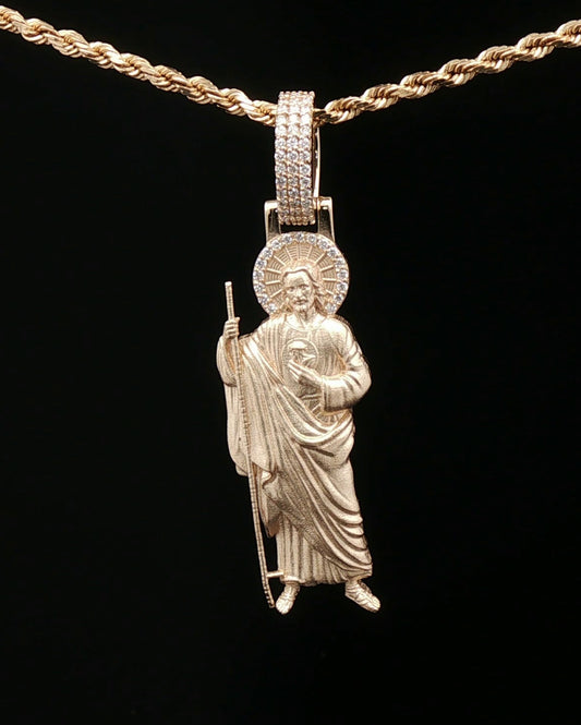 Custom 14k Tadeo Pendant with Diamond Halo